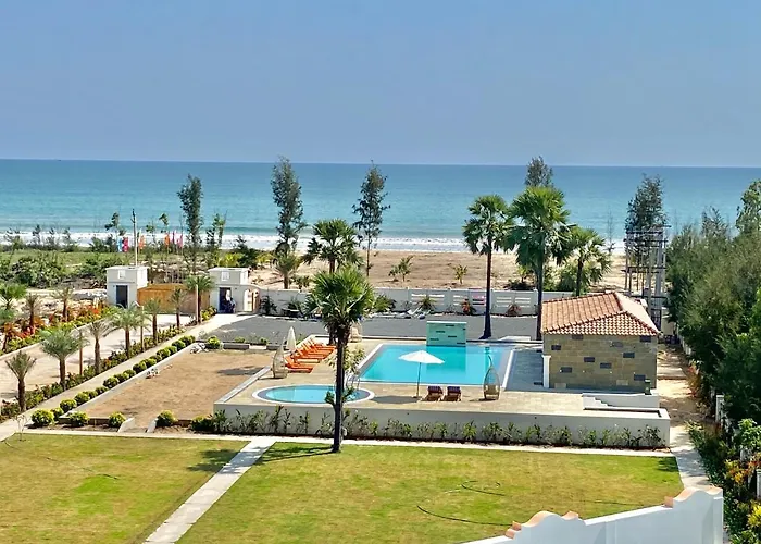 Riviera Beach Resort