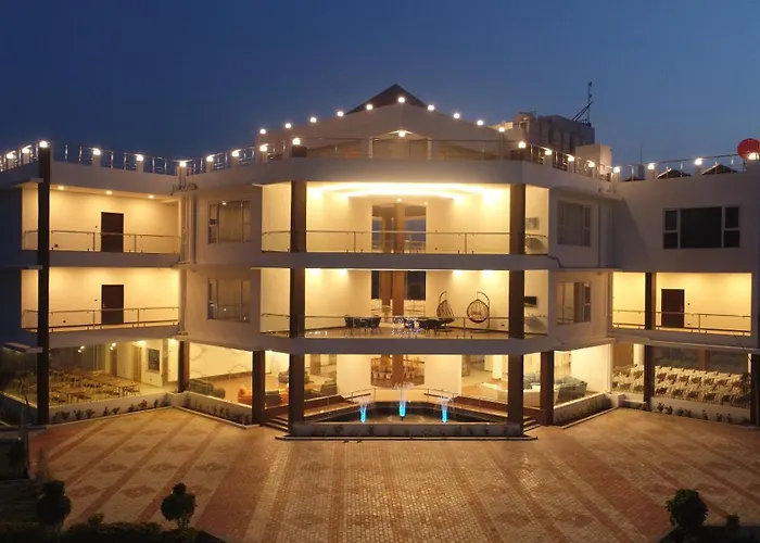 Nalluri Garden Resort